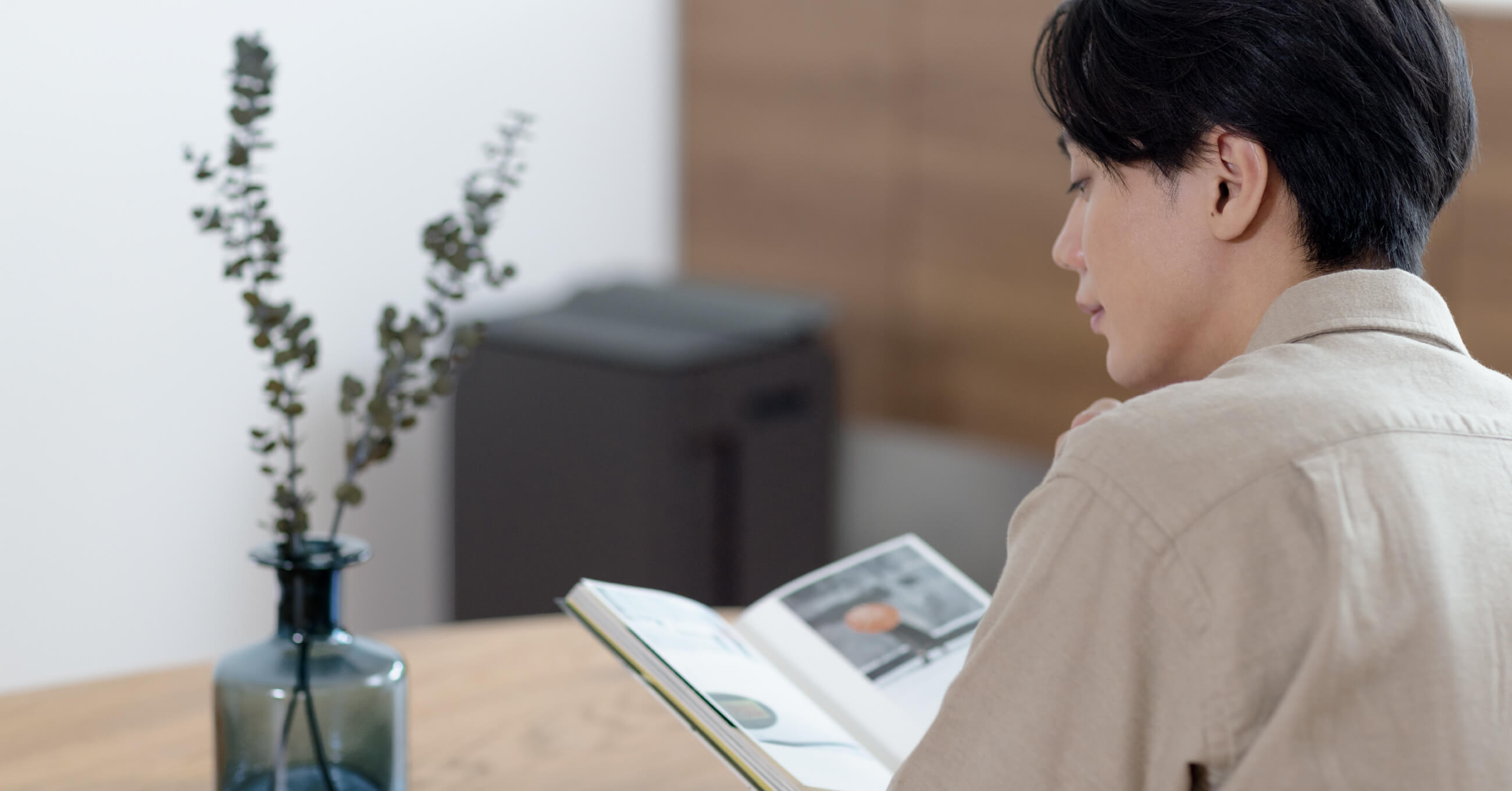 Reading comfortably without being disturbed by noise